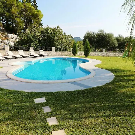 Beautiful In With Private Pool Villa *