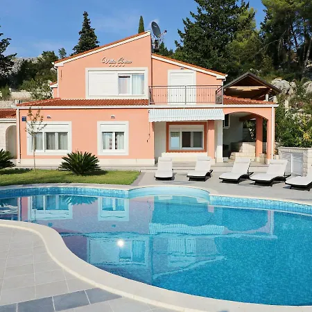 Villa Beautiful In With Private Pool *