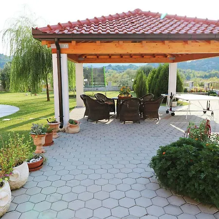 Beautiful In With Private Pool 빌라 *